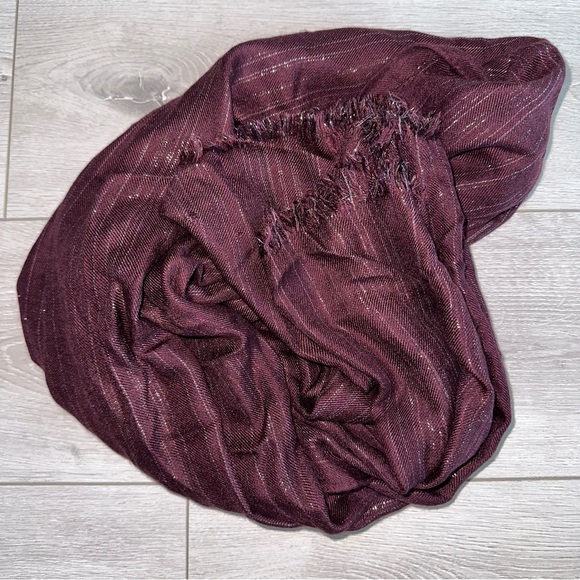 Loro Piana Silk Cashmere Burgundy Maroon Gold Metallic Scarf Neck Wrap - Picture 12 of 13